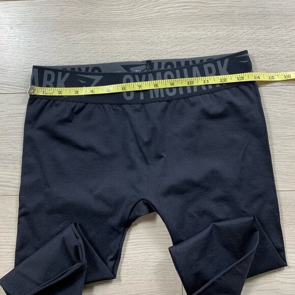 Gymshark Black Capri Seamless Leggings - Picture 6 of 9